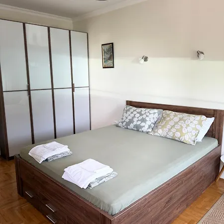 Apartament Valentina Bg *